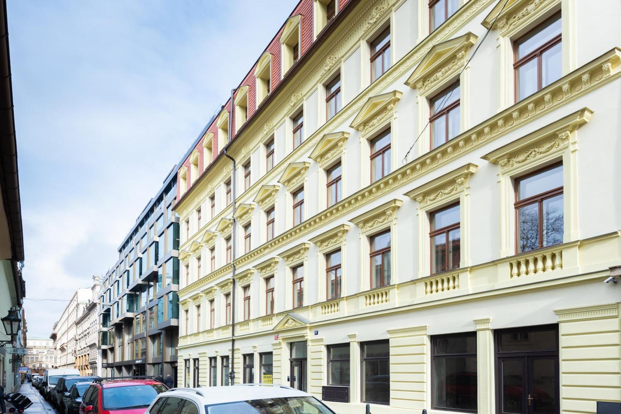Little Chateau Praha Bagian luar foto